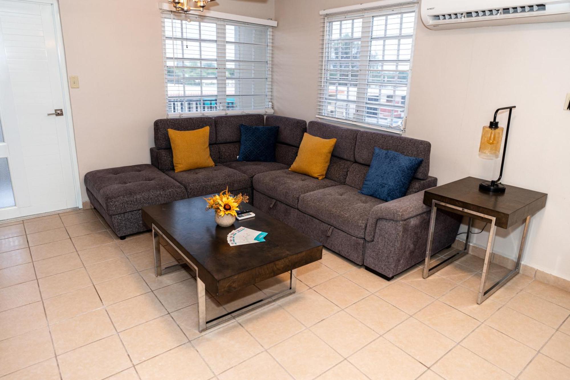 Luxury Retreat With Private Jacuzzi And Mountain Views Free Parking Lejlighed Ponce Eksteriør billede