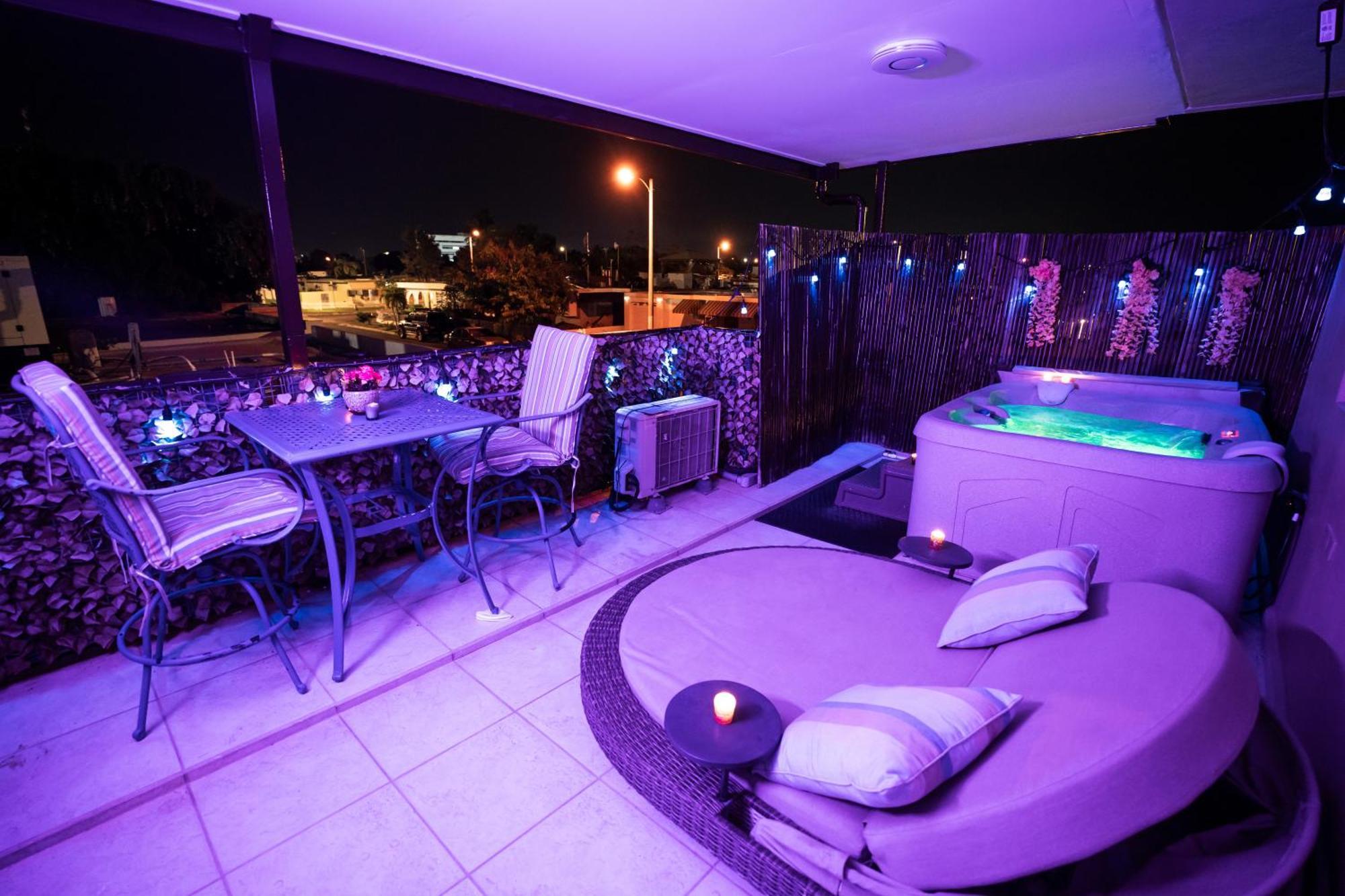 Luxury Retreat With Private Jacuzzi And Mountain Views Free Parking Lejlighed Ponce Eksteriør billede