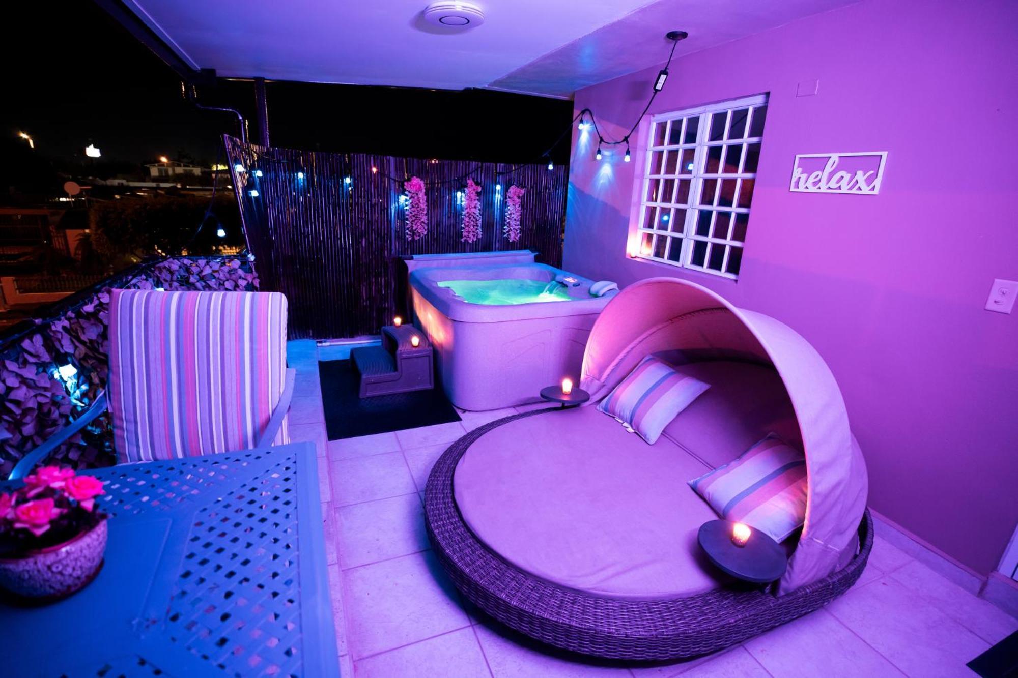 Luxury Retreat With Private Jacuzzi And Mountain Views Free Parking Lejlighed Ponce Eksteriør billede